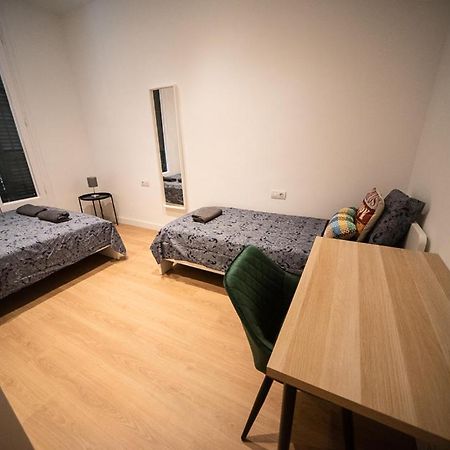 By Universitat Rooms Barcelona Exterior foto