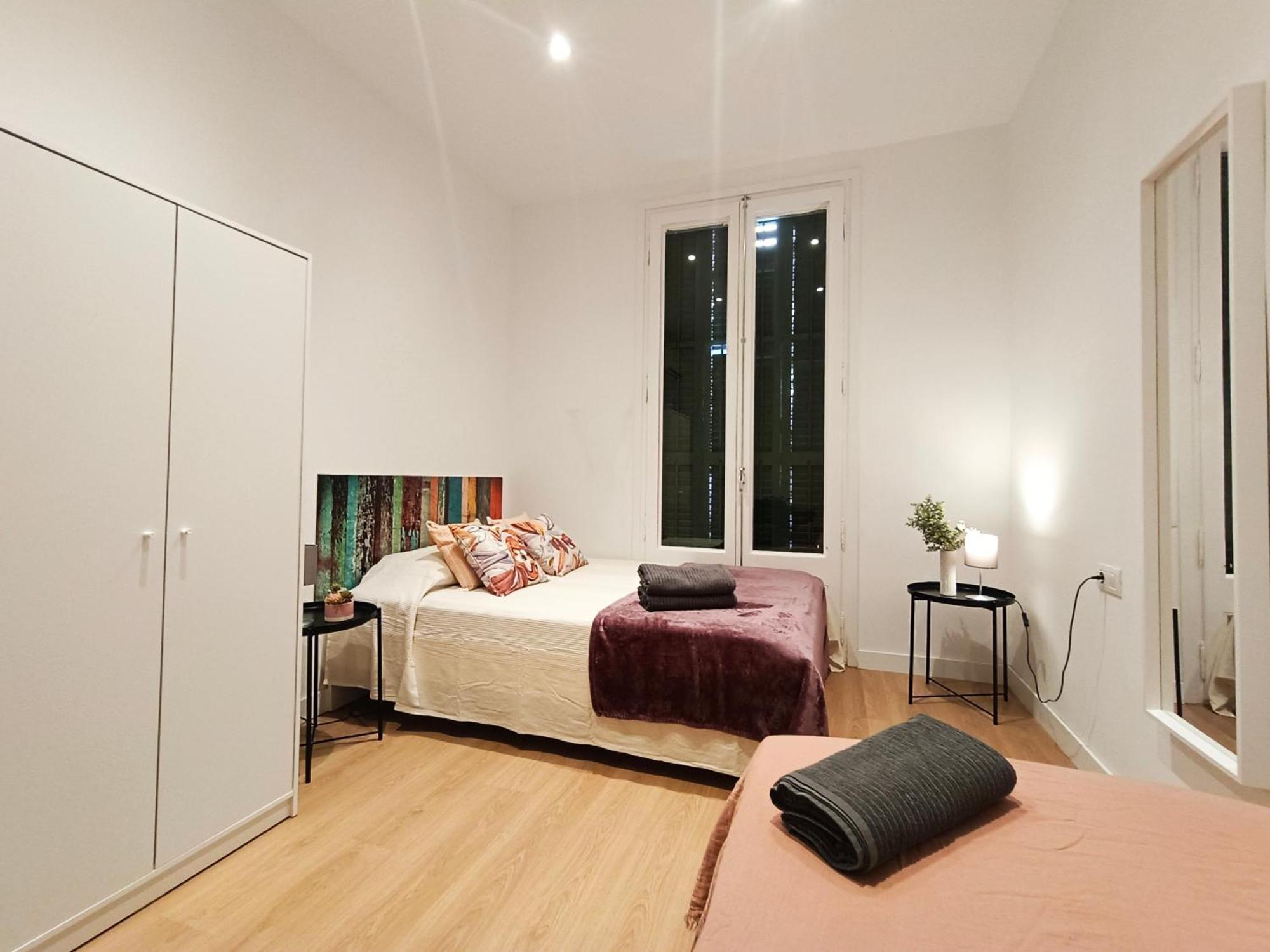 By Universitat Rooms Barcelona Exterior foto